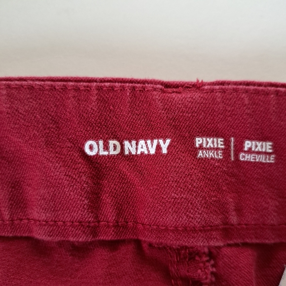 Old Navy Women's Jean Capri's - Picture 4 of 7
